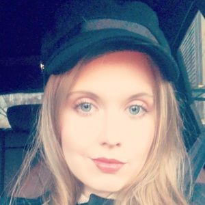 Meet your Posher, Yana